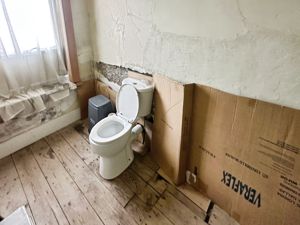 Bathroom- click for photo gallery